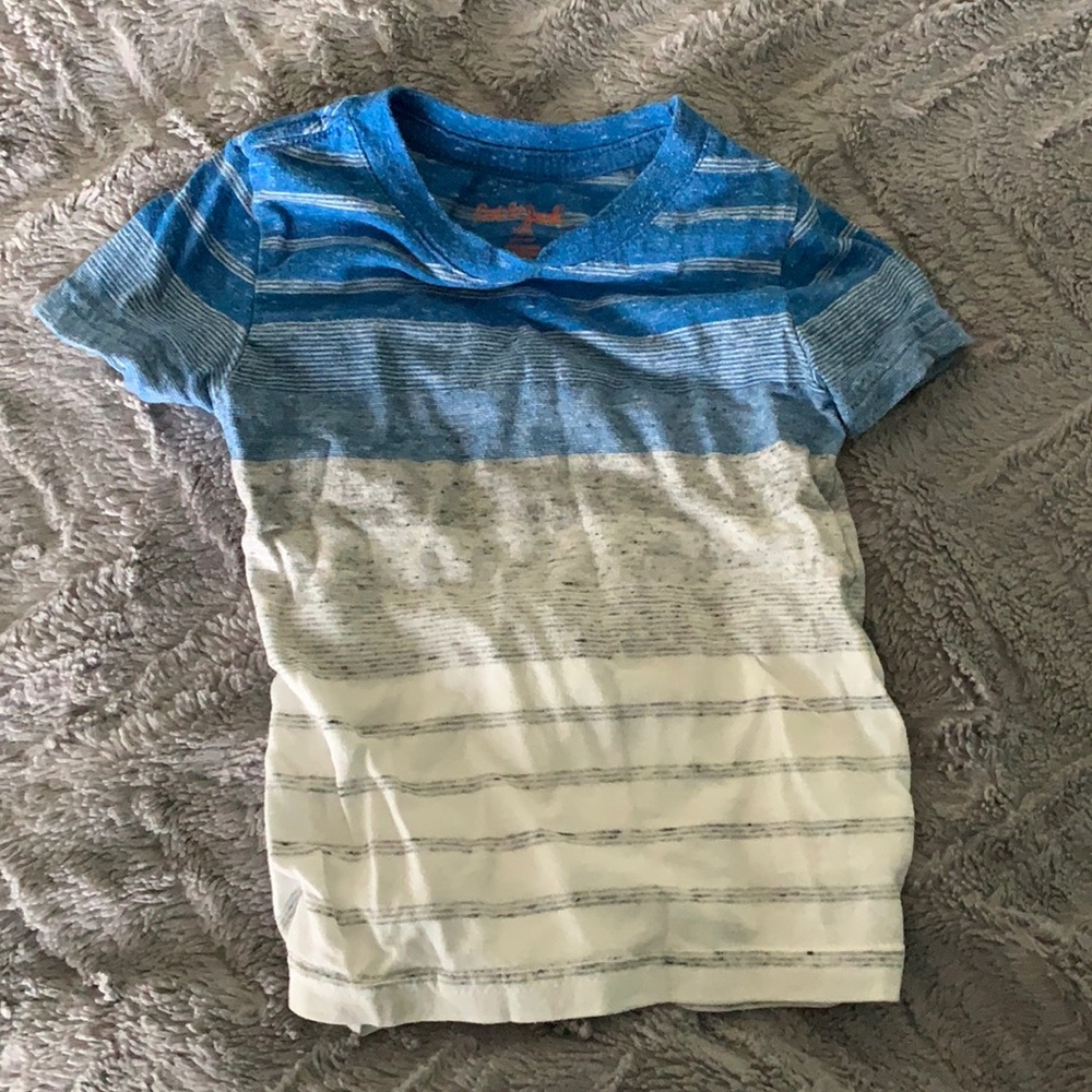 ✨3/$10✨Cat & Jack stripe T-shirt 18m